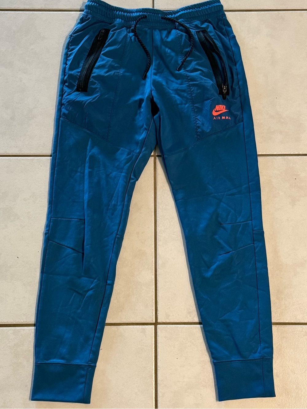 Nike Air Max Therma Fit men’s joggers size Medium